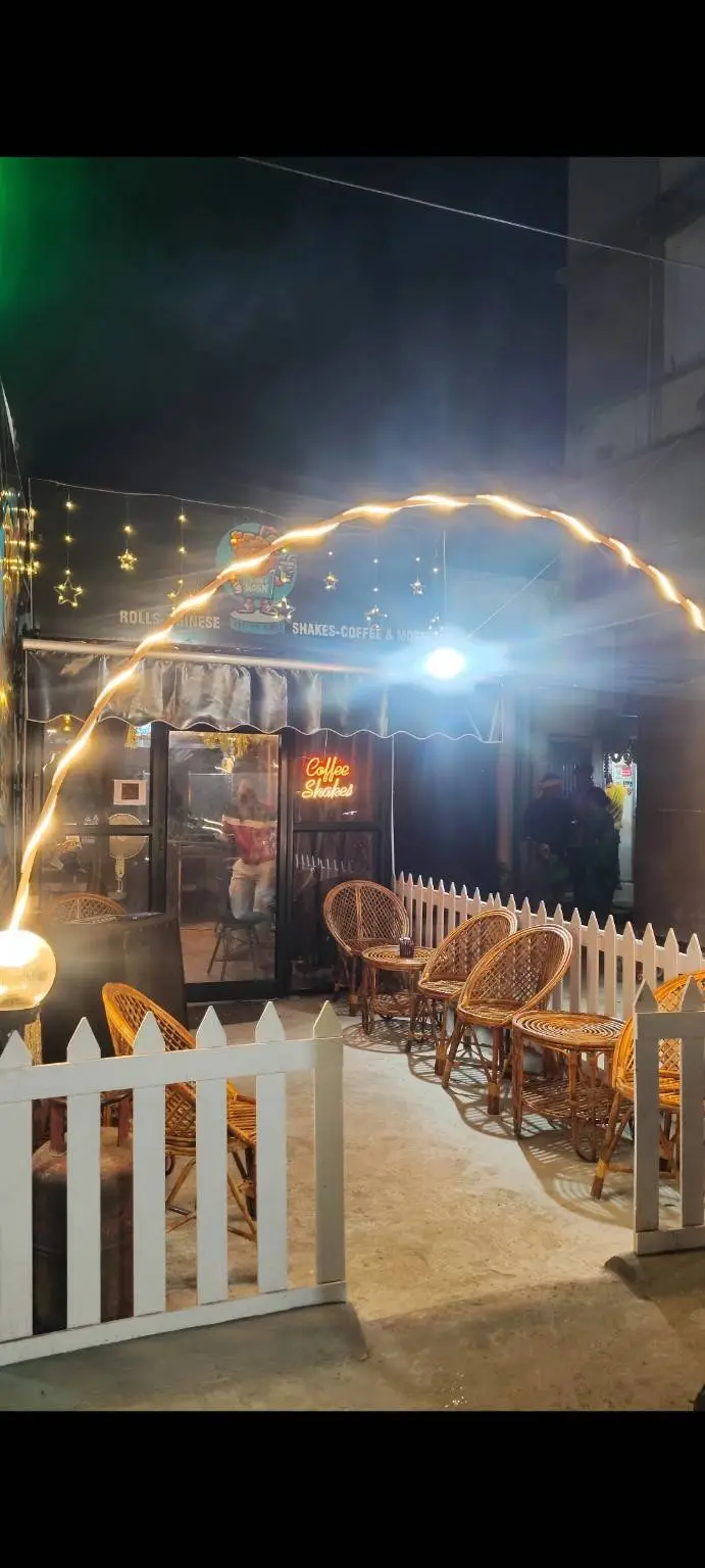 Restaurants & Cafes