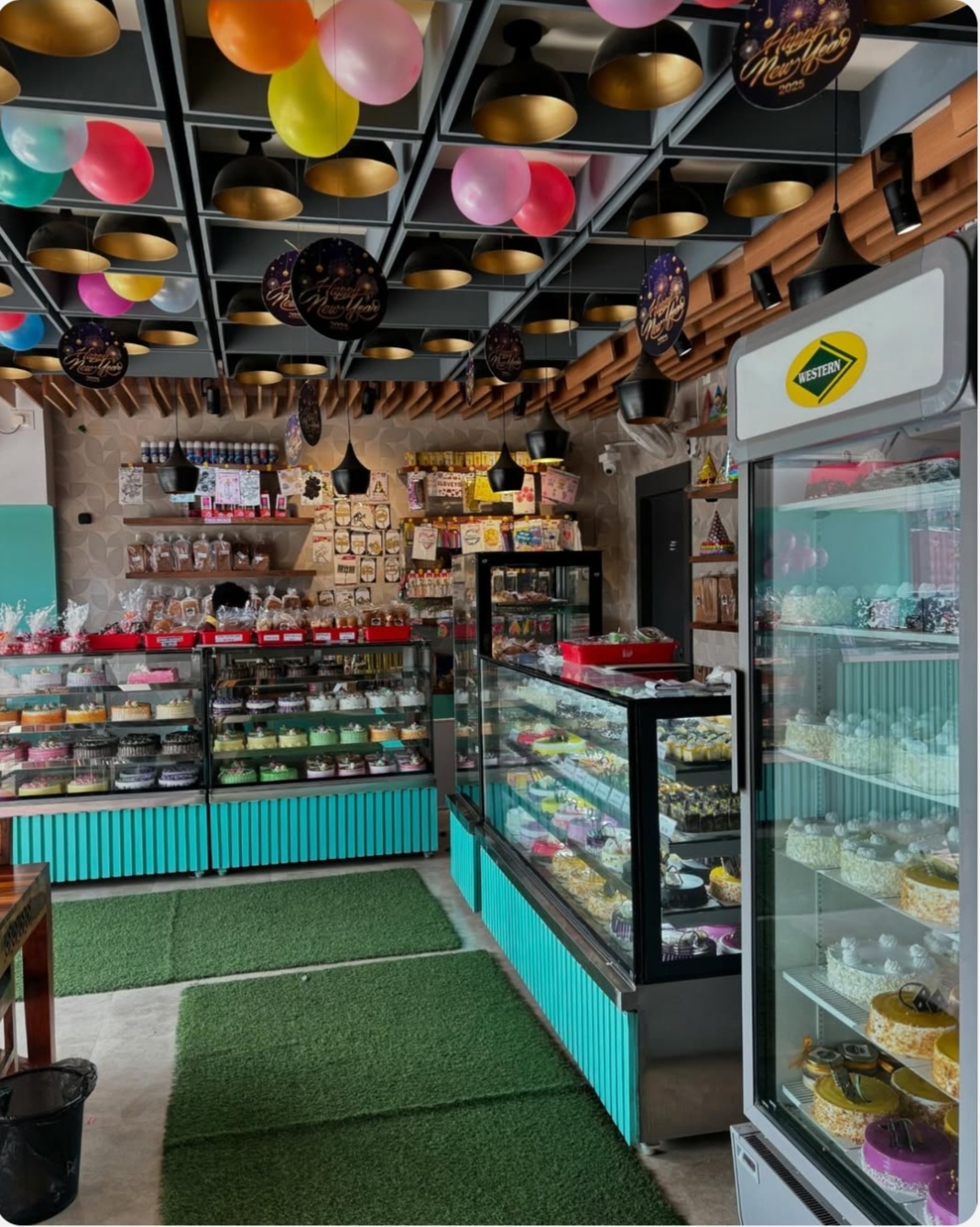 Restaurants & Cafes