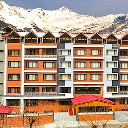 Hotels & Resorts